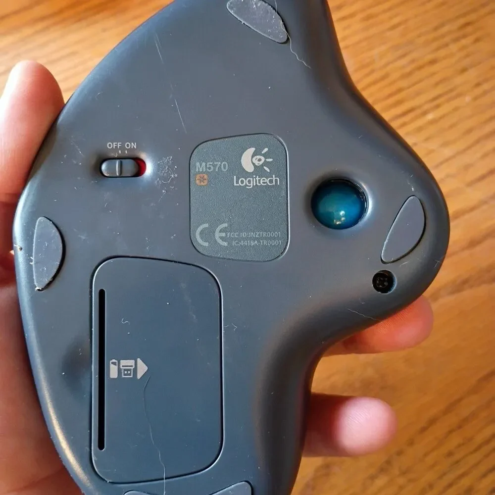 Logitech Trackman M570 Wireless Trackball Mouse w/USB Dongle Receiver TESTED